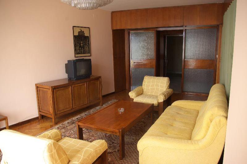 Hotel Saint Vrach Sandanski Bagian luar foto